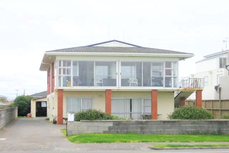 Photo of property in 175 Marine Parade, Mount Maunganui, 3116