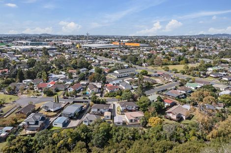 Photo of property in 16a Penfold Place, Henderson, Auckland, 0610