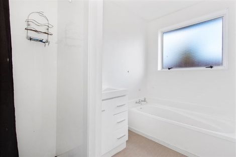 Photo of property in 2/38a Richill Street, Belfast, Christchurch, 8051