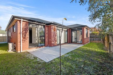 Photo of property in 2/42 Balmerino Crescent, Pukete, Hamilton, 3200