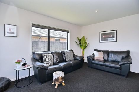 Photo of property in 28 Makawe Roa Street, Marshland, Christchurch, 8083