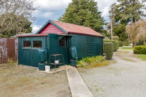 Photo of property in 28-30 Edward Street, Waimate, 7924