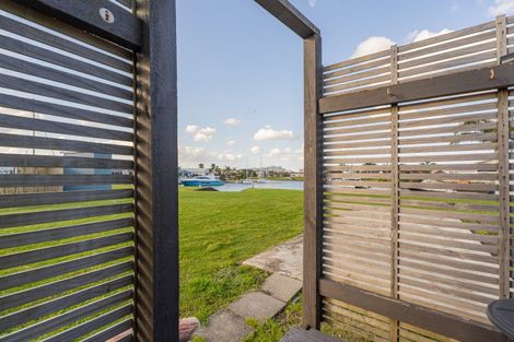 Photo of property in 32 Arawa Lane, Whitianga, 3510