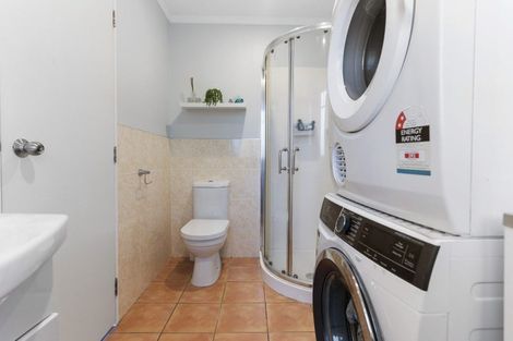 Photo of property in 140 Coronation Road, Mangere Bridge, Auckland, 2022