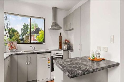 Photo of property in 33 Martyn Street, Waiuku, 2123