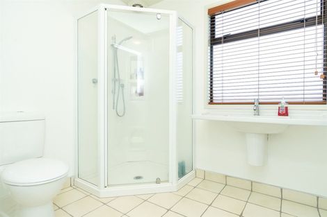 Photo of property in 92 Glen Lynne Avenue, Queenwood, Hamilton, 3210