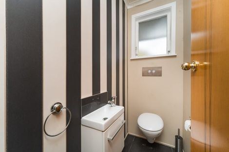Photo of property in 8 Goodwyn Crescent, Hokowhitu, Palmerston North, 4410