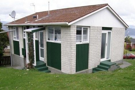 Photo of property in 5b Reese Jones Grove, Maungaraki, Lower Hutt, 5010