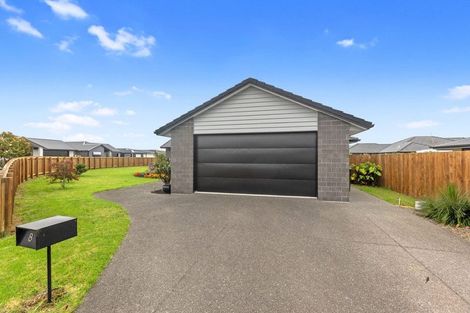 Photo of property in 8 Cowell Crescent, Pyes Pa, Tauranga, 3112