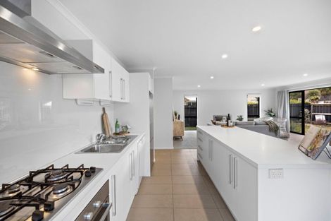 Photo of property in 2 Sew Hoy Lane, Arthurs Point, Queenstown, 9371