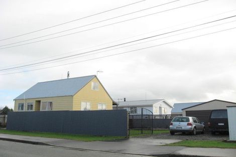 Photo of property in 1 O'byrne Street, Waikiwi, Invercargill, 9810