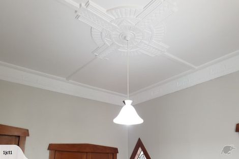 Photo of property in 510 Grove Road, Mayfair, Hastings, 4122