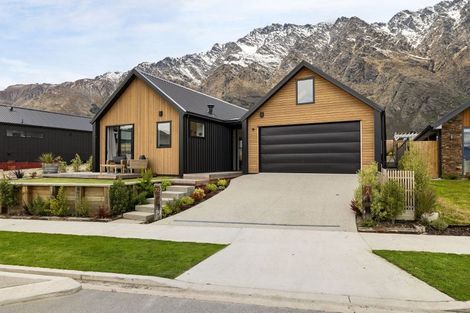 Photo of property in 72 Spur Ridge, Jacks Point, 9371