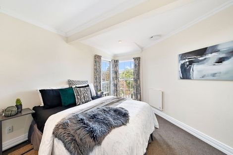 Photo of property in 24 Saunders Close, Whitby, Porirua, 5024