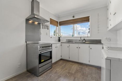 Photo of property in 1 Highfield Crescent, Brookfield, Tauranga, 3110