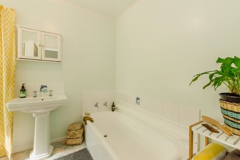 Photo of property in 59 Te Moana Road, Waikanae Beach, Waikanae, 5036