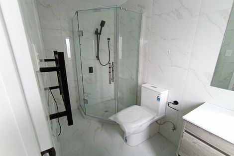 Photo of property in 28 Tumu Road, Papakura, 2110