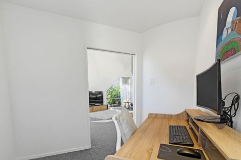 Photo of property in 2/280 Memorial Avenue, Burnside, Christchurch, 8053