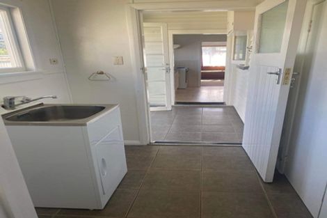 Photo of property in 194a Ngamotu Road, Spotswood, New Plymouth, 4310