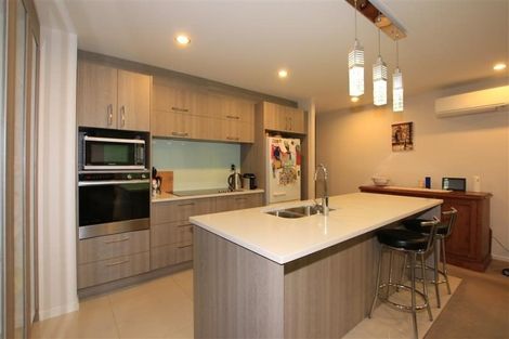 Photo of property in 12 Fern Court, Orewa, 0931