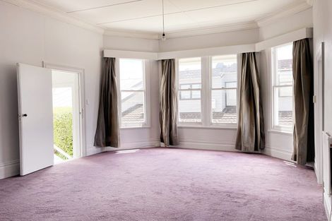 Photo of property in 2/1 Heathglen Place, Bayview, Auckland, 0629