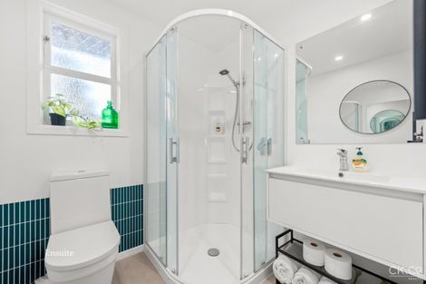 Photo of property in 10 Dowling Grove, Silverstream, Upper Hutt, 5019