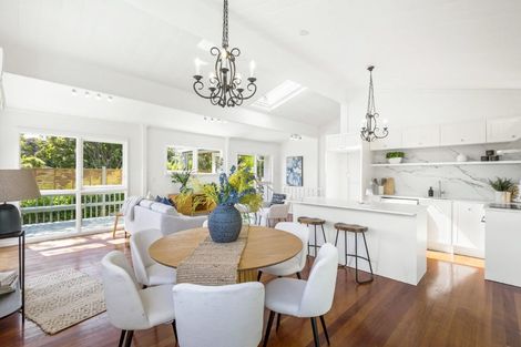 Photo of property in 7 Tranquil Glade, Hillcrest, Auckland, 0627