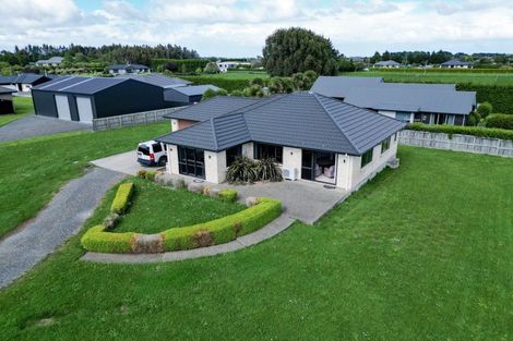 Photo of property in 28 Majestic Chance, Seaward Bush, Invercargill, 9812