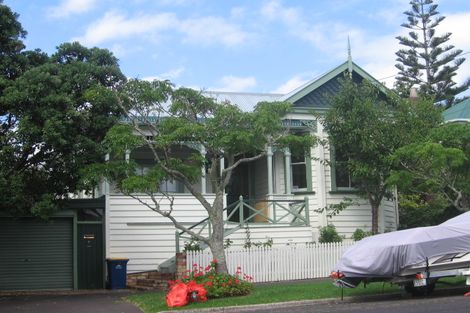 Photo of property in 6 Cowper Street, Devonport, Auckland, 0624