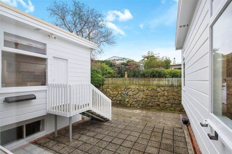 Photo of property in 28 City View Grove, Harbour View, Lower Hutt, 5010