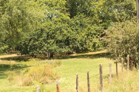 Photo of property in 32 County Road, Torbay, Auckland, 0630