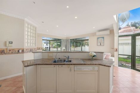 Photo of property in 23 Grammar School Road, Pakuranga, Auckland, 2010