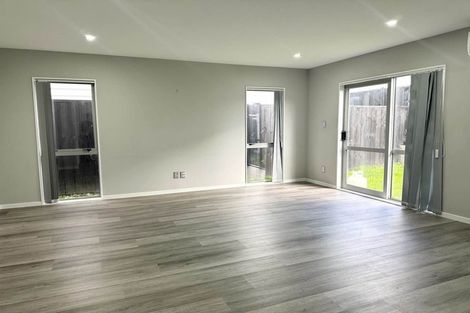 Photo of property in 75 Marendellas Drive, Bucklands Beach, Auckland, 2014
