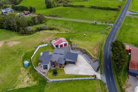 Photo of property in 1375 Carrington Road, Hurworth, New Plymouth, 4371