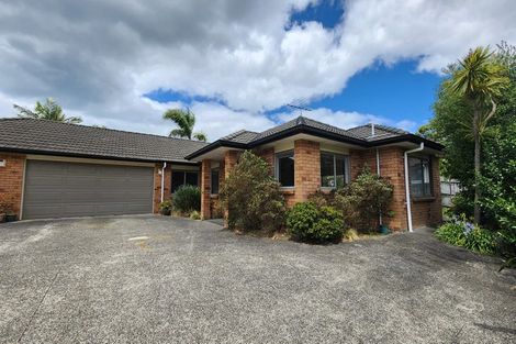 Photo of property in 19 Ballymore Drive, Pinehill, Auckland, 0632