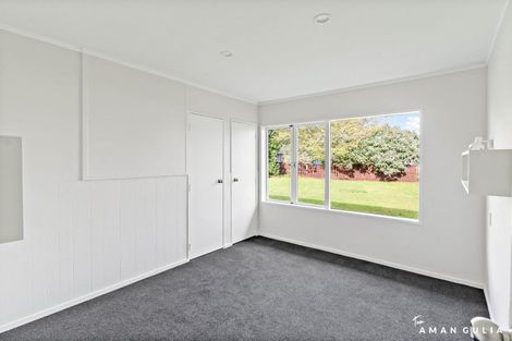 Photo of property in 1 Hill Crescent, Papakura, 2110