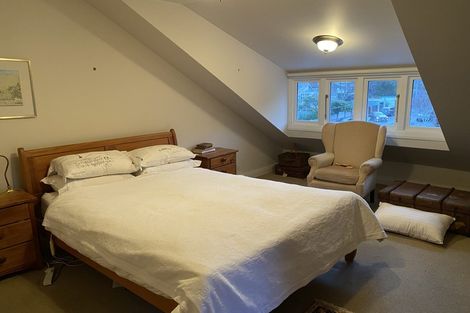 Photo of property in 19 Glen Road, Kelburn, Wellington, 6012