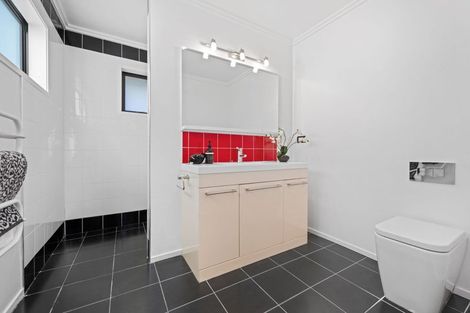 Photo of property in 61 Somerton Drive, Huntington, Hamilton, 3210