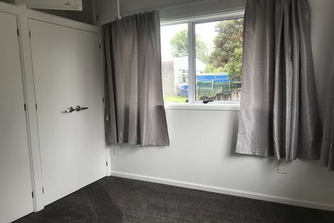 Photo of property in 2/460 East Coast Road, Windsor Park, Auckland, 0630