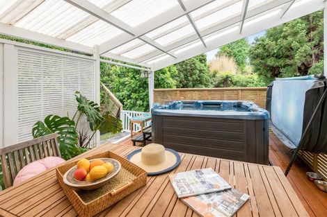 Photo of property in 38a Colmar Road, Mellons Bay, Auckland, 2014