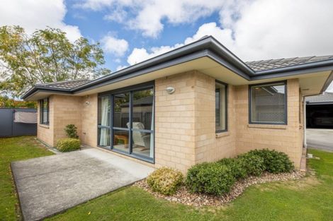 Photo of property in 2/15 Johns Road, Belfast, Christchurch, 8051