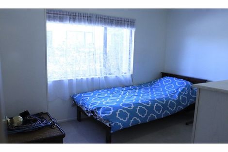 Photo of property in 2/5 Anne Road, Hillcrest, Auckland, 0627