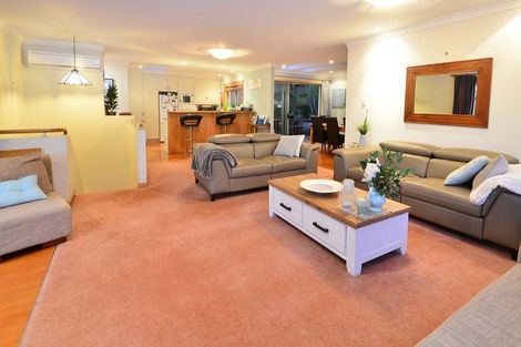 Photo of property in 1/26 Fenwick Avenue, Milford, Auckland, 0620