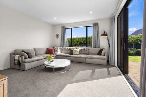 Photo of property in 22 Awa Place, Rangiora, 7400