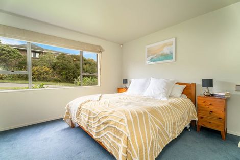 Photo of property in 2 Myers Grove, Churton Park, Wellington, 6037