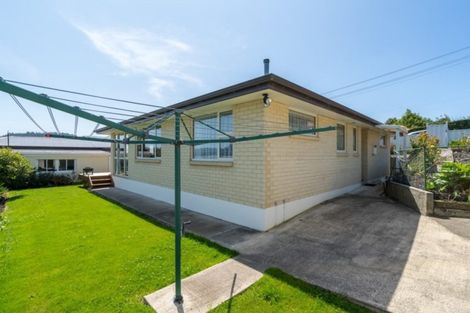 Photo of property in 3 Loudon Street, Green Island, Dunedin, 9018