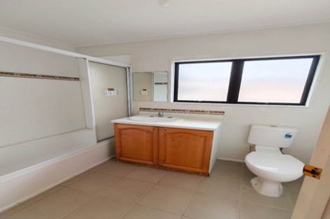 Photo of property in 74 Caribbean Drive, Unsworth Heights, Auckland, 0632