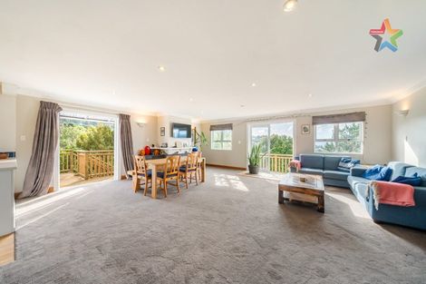 Photo of property in 94 Normandale Road, Normandale, Lower Hutt, 5010