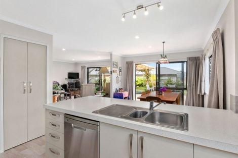 Photo of property in 86a Margaret Drive, Omokoroa, 3114