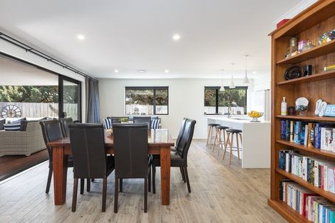 Photo of property in 8 Kitty Frazer Lane, Omaha, 0986